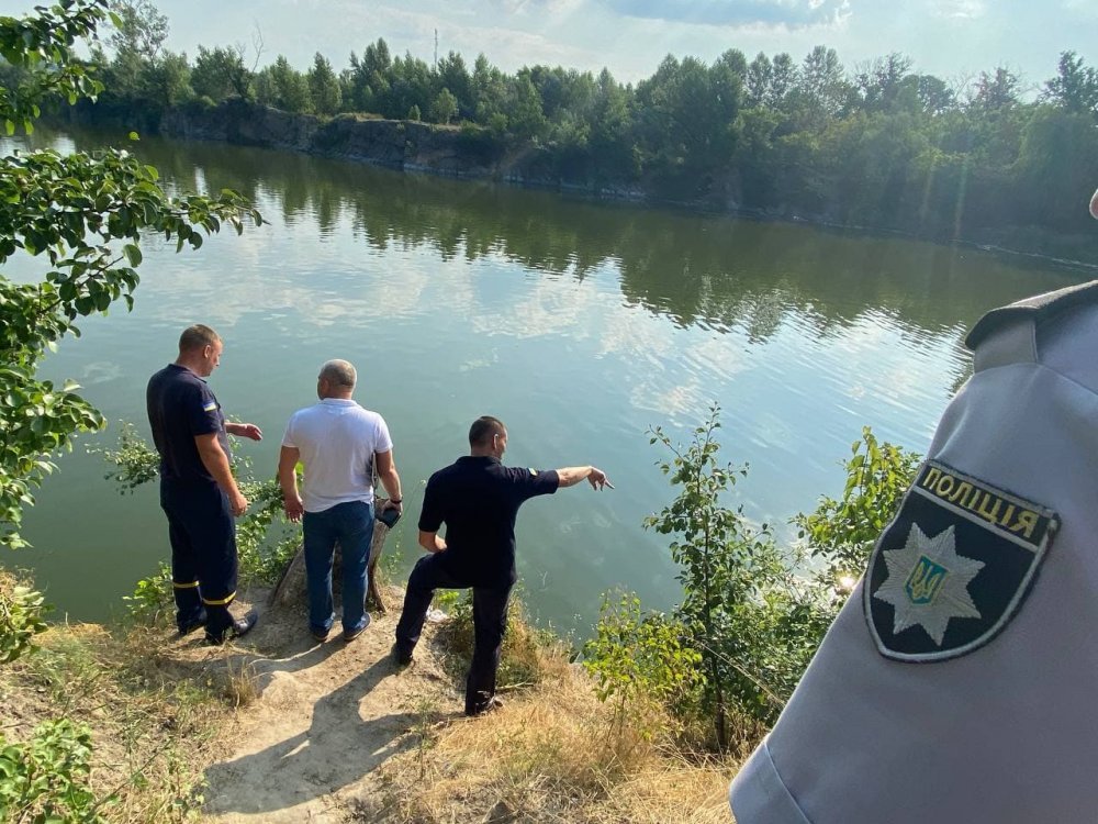 Дитину, яку розшукували сотні волонтерів і поліція, знайшли мертвою (ФОТО), фото-6