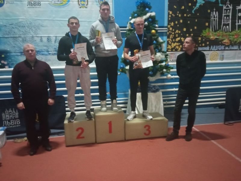 Тернопільський студент здобув золото на всеукраїнських змаганнях зі штовхання ядра