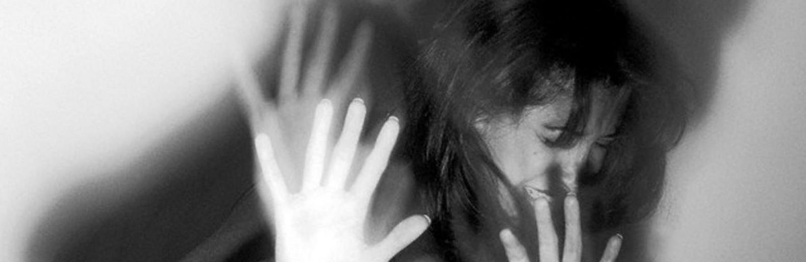 У Тернополі школярка вирішила кулаками відбити конкурентку від парубка У Тернополі школярка вирішила кулаками відбити конкурентку від парубка