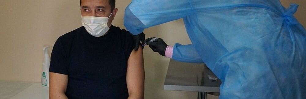 Двадцять священників з Тернопільщини вакцинувалися від коронавірусу