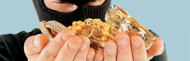 Мешканку Тернопільщини обікрали майстри, котрі робили ремонт у її б... Мешканку Тернопільщини обікрали майстри, котрі робили ремонт у її будинку, Дмитро Бондаренко