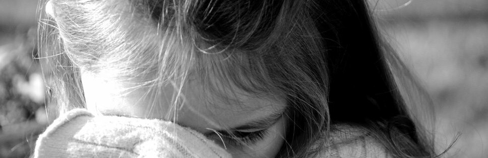 4-річна дівчинка із пакетом на голові: у Тернополі жінка душила свою дитину