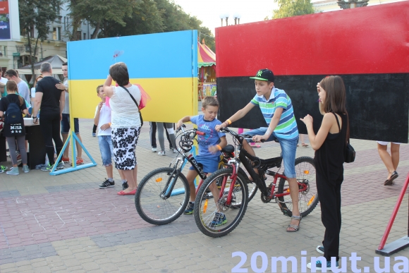 На благодійному марафоні тернополяни набігали на 18 тис. гривень (фото) (фото) - фото 1